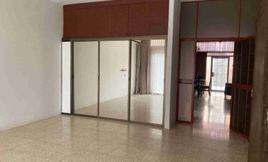 🟢ALQUILER AMPLIA SUITE SEMIAMOBLADA EN URDESA CENTRAL🟢