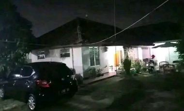 Dijual Rumah Lama Hitung Tanah Lokasi Strategis di Kebon Kolot Nagri Kaler Kota Purwakarta