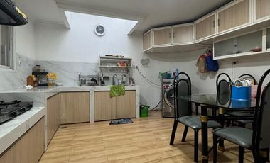 ANA RUMAH HOKI LT.198M DI KOMPLEK TAMAN HARAPAN INDAH THI JELAMBAR