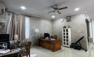 ANA RUMAH HOKI LT.198M DI KOMPLEK TAMAN HARAPAN INDAH THI JELAMBAR
