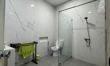 ANA RUMAH HOKI LT.198M DI KOMPLEK TAMAN HARAPAN INDAH THI JELAMBAR