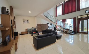 Rumah Mewah Mekarwangi