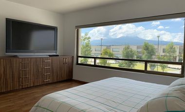 Renta casa en Lomas Virreyes Calimaya modelo Madeira - Totalmente amueblada