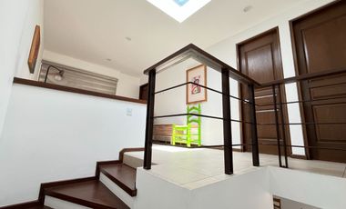 Renta casa en Lomas Virreyes Calimaya modelo Madeira - Totalmente amueblada