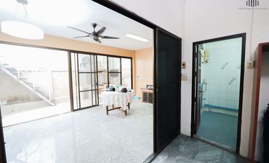 This village is next to the university, spacious land, prime location! For sale: 3-storey townhouse in Mooban Phibun