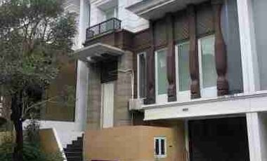 Dijual Rumah Citraland Celebes 3 Lantai, Lengkap Kolam Renang