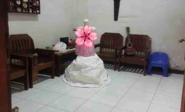 Dijual cepat rumah di Mainroad Komplek Margahayu Raya lokasi strategis