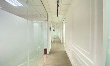 Sewa Murah Cepat Office Lippo St Moritz di Puri Indah Jakarta Barat