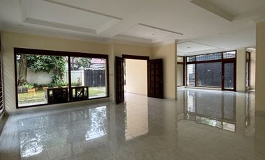 Disewakan rumah di kemang bisa untuk kantor jakarta selatan