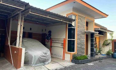Rumah Clustur Minimalis Di Daerah Blok O - Er