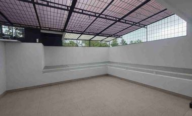 Dijual Rumah Modern Minimalist 3 Tingkat di Gandul Dekat Pintu Tol Brigif