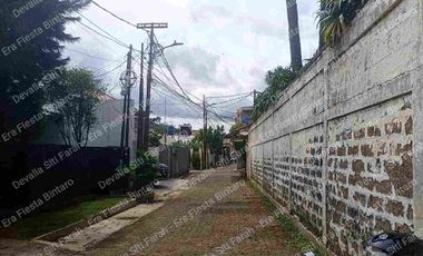 DISEWAKAN RUMAH TEROGONG, COCOK UNTUK KANTOR MAUPUN RUMAH HUNI, AKSES MUDAH, KAWASAN STRATEGIS.