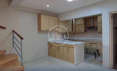 FOR SALE | Pre-Owned Townhouse in University Hills Subdivision, Caloocan City