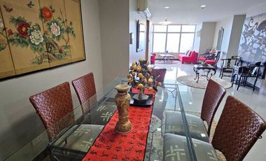 Fully Furnished Lower Penthouse 3 Bedrooms for rent in One Central Makati