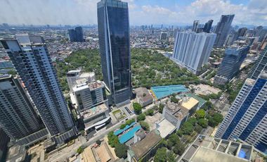 Fully Furnished Lower Penthouse 3 Bedrooms for rent in One Central Makati