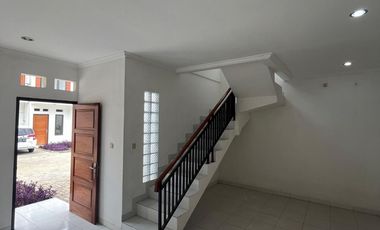 Rumah Baru Area Bebas Banjir Siap Huni, DP 0% Cicilan Mulai 5 Jutaan, Akses Lokasi Super Strategis Hanya 5 Menit ke Pintu Tol dan Stasiun KRL LRT Bekasi – FREE PPN, Sertifikat SHM & Bebas Biaya Biaya