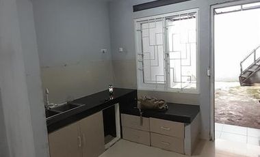 Strategis! Rumah 2 Lantai Cocok Kantor di Sayap Sudirman – 200m Grand Ballroom, SHM