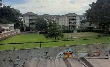 Strategis! Rumah 2 Lantai Cocok Kantor di Sayap Sudirman – 200m Grand Ballroom, SHM