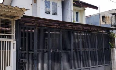 Strategis! Rumah 2 Lantai Cocok Kantor di Sayap Sudirman – 200m Grand Ballroom, SHM