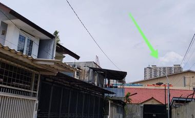 Strategis! Rumah 2 Lantai Cocok Kantor di Sayap Sudirman – 200m Grand Ballroom, SHM