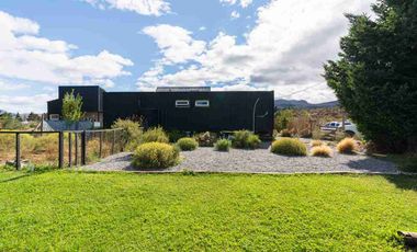 Casa 2 dorm, sobre Lote en esquina- Oportunidad!!