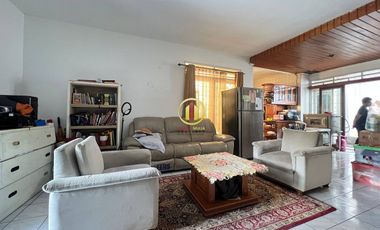 Rumah 1 lantai terawat turangga buahbatu dekat SMA 8