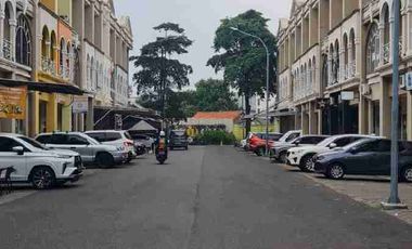 Ruko 2,5 lantai siap pakai   Area komersil Grand Gakaxy jaka setia bekasi selatan