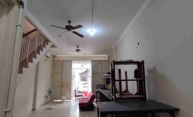 Ruko 2,5 lantai siap pakai   Area komersil Grand Gakaxy jaka setia bekasi selatan