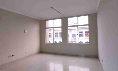 Ruko 2,5 lantai siap pakai   Area komersil Grand Gakaxy jaka setia bekasi selatan