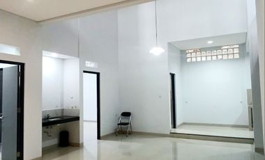 RUMAH BARU 2025 (BRAND NEW)! MINIMALIS MODERN DI REGOL - BKR