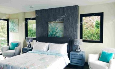 4bedrooms House and lot with swimming pool @Php42million