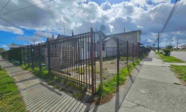 Vende Casa esquina con Departamento independiente Alerce Norte Puerto Montt.