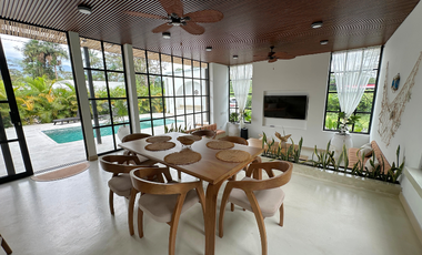 Casa con diseño estilo bali en Restrepo-meta