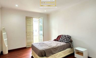 DIJUAL RUMAH KEMANG DALAM TOWNHOUSE