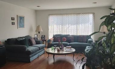 CASA EN VENTA MAGISTERIAL VISTA BELLA CON SEGURIDAD PRIVADA