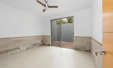 Casa sola, buena ubicacion, casi nueva, conocela!