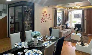 VENTA DE HERMOSA CASA EN CALDERON DENTRO DE URBANIZACION PRIVADA.CERCA AL HOSPITAL DOCENTE DE CALDERON.