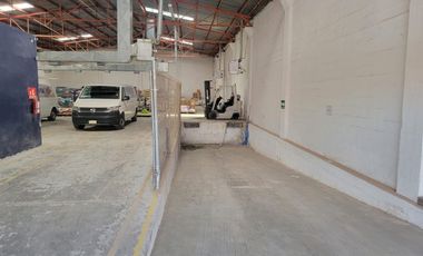 SE RENTA MAGNIFICA BODEGA CON OFICINAS Y PUNTO DE VENTA