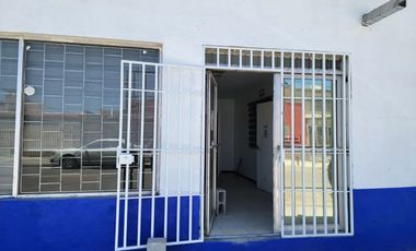SE RENTA MAGNIFICA BODEGA CON OFICINAS Y PUNTO DE VENTA