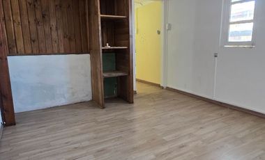 Excelente Casa en Pasaje Cerrado