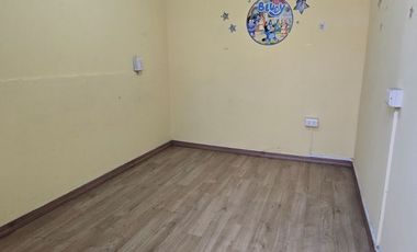 Excelente Casa en Pasaje Cerrado