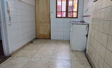 Excelente Casa en Pasaje Cerrado