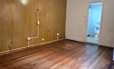 Excelente Casa en Pasaje Cerrado
