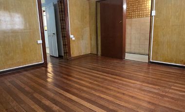 Excelente Casa en Pasaje Cerrado