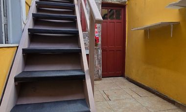 Excelente Casa en Pasaje Cerrado