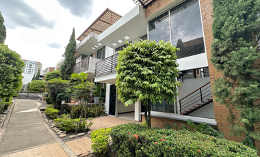 Casa exclusiva en el barrio buque en condominio