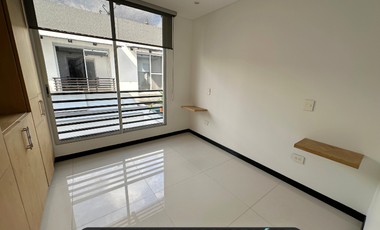 Casa exclusiva en el barrio buque en condominio