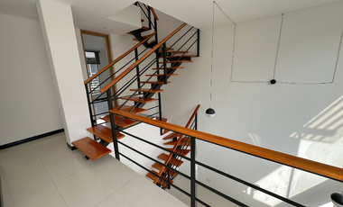 Casa exclusiva en el barrio buque en condominio