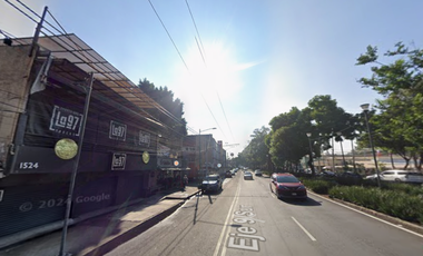 TU IMPERIO EN EL SUR: Edificio Comercial en Taxqueña. ¡Poder y Plusvalía Absoluta!