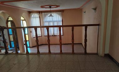 CASA EN VENTA LOMAS DEL CRESTON